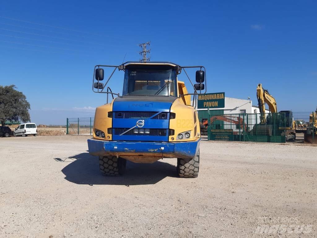 Volvo A 25 F アーティキュレート式ダンプトラック