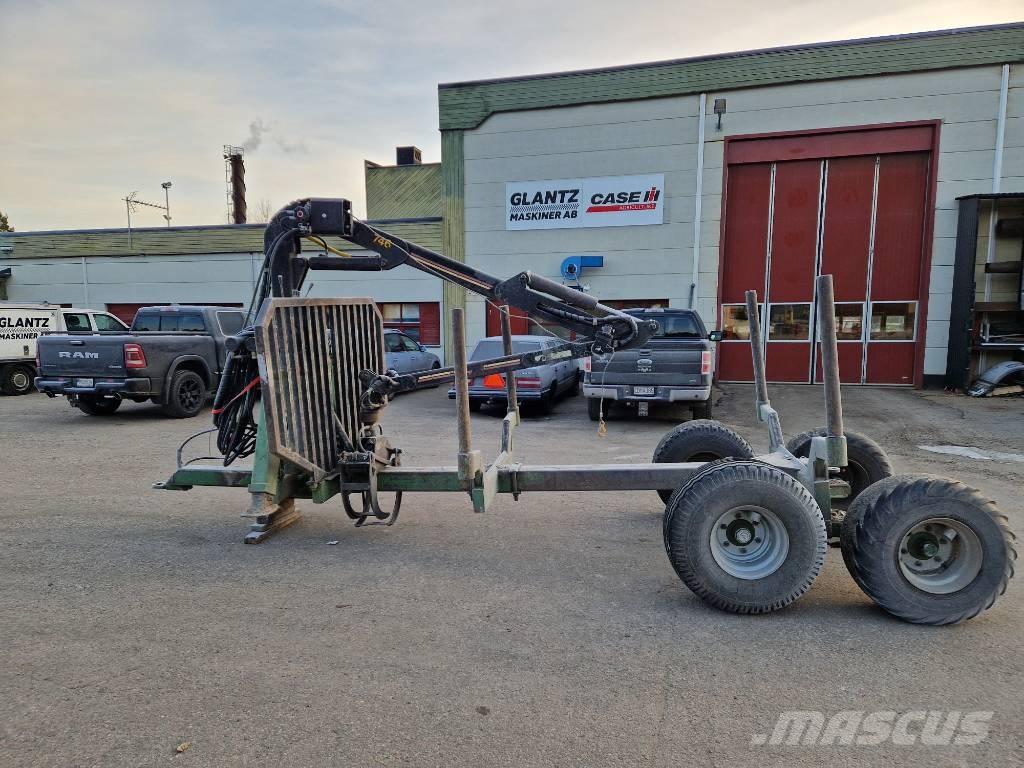 Farma 746 林業トレーラー