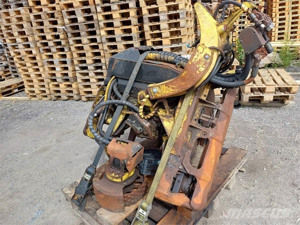 John Deere 480 ハーベスタヘッド