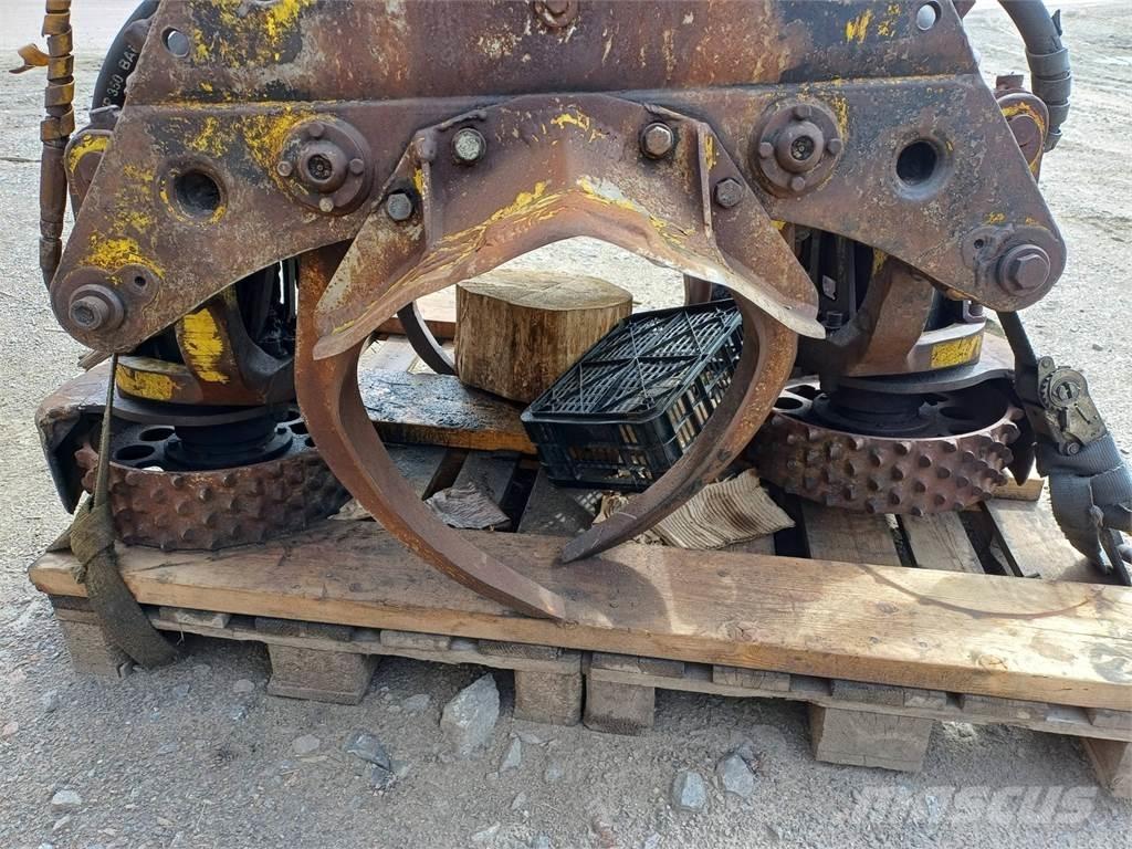 John Deere 480 ハーベスタヘッド