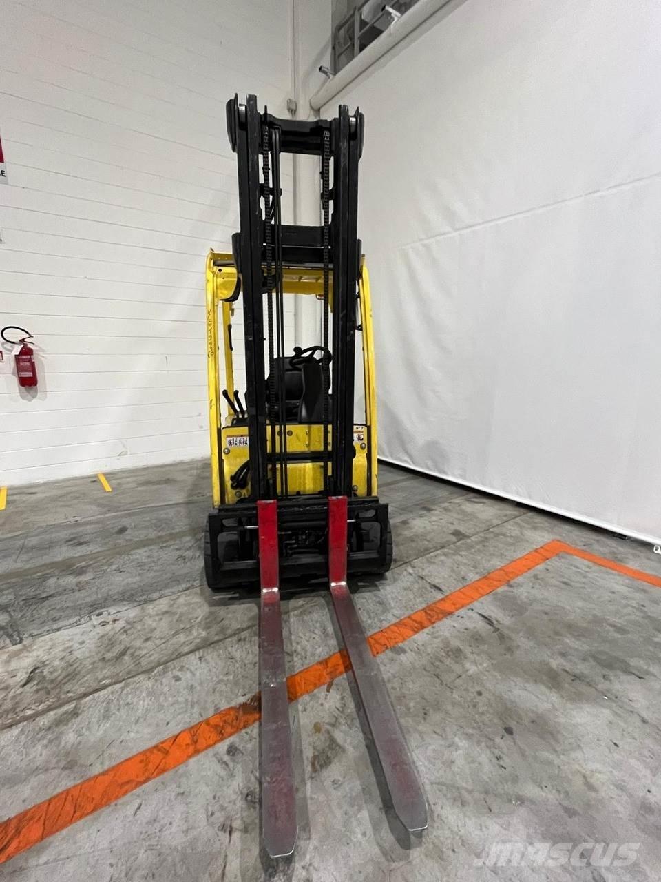 Hyster J2.0XN バッテリーフォークリフト