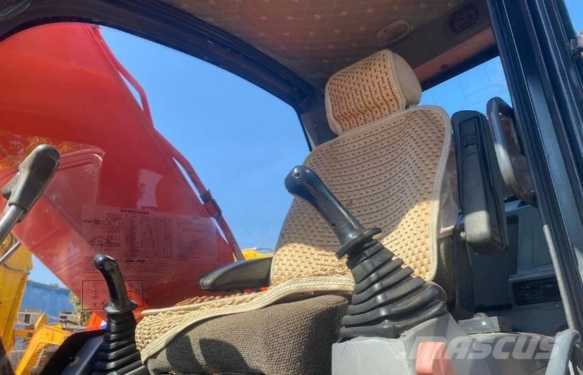 Doosan DX225 大型油圧ショベル12t以上（パワーショベル・ユンボ）