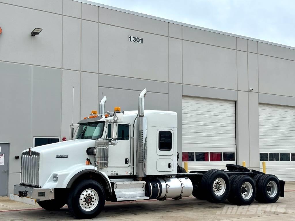 Kenworth T 800 中古トラクターヘッド | トレーラーヘッド