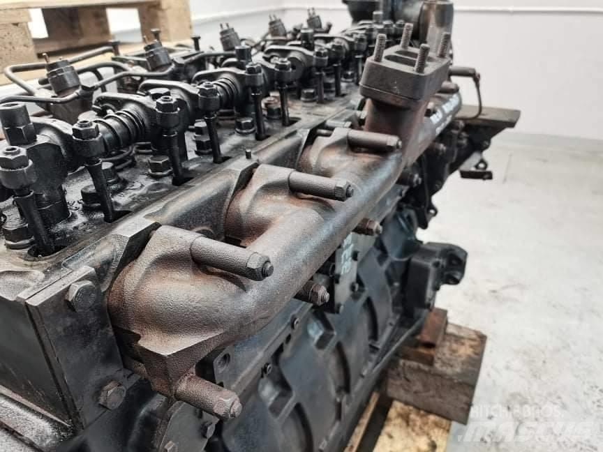 Sisu 6,6L engine エンジン