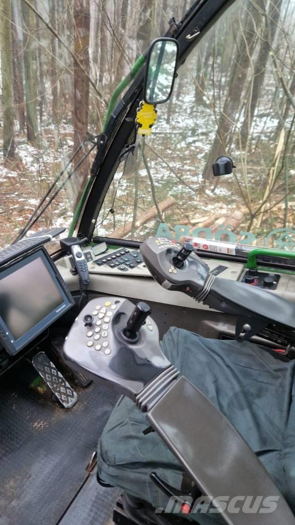 John Deere 770 D ハーベスター