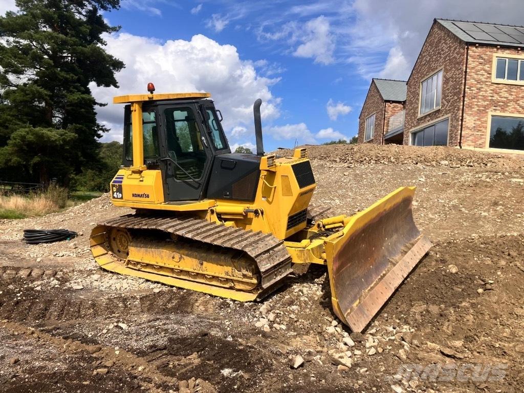 Komatsu D 41 P-6 ブルドーザー