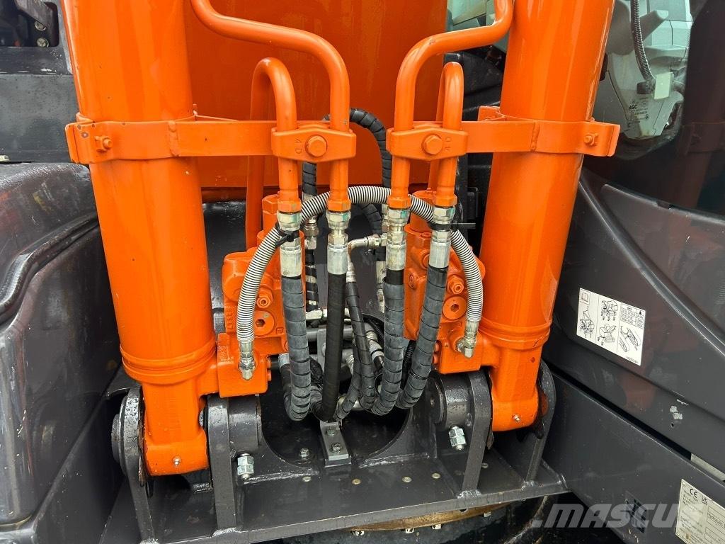 Hitachi ZX130 LCN-7 大型油圧ショベル12t以上（パワーショベル・ユンボ）