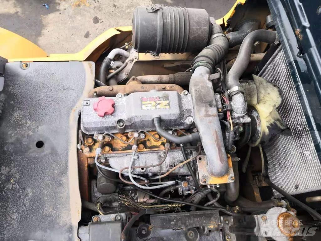Toyota 3.5Ton ディーゼル・軽油