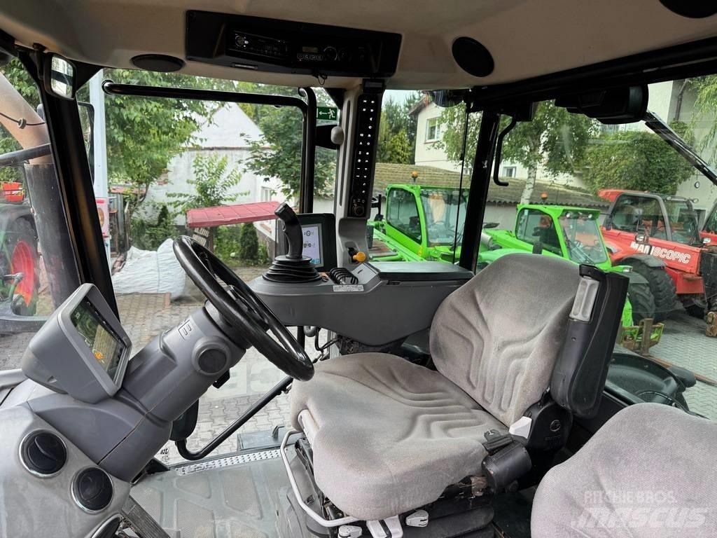 JCB FASTRAC 4220 トラクター