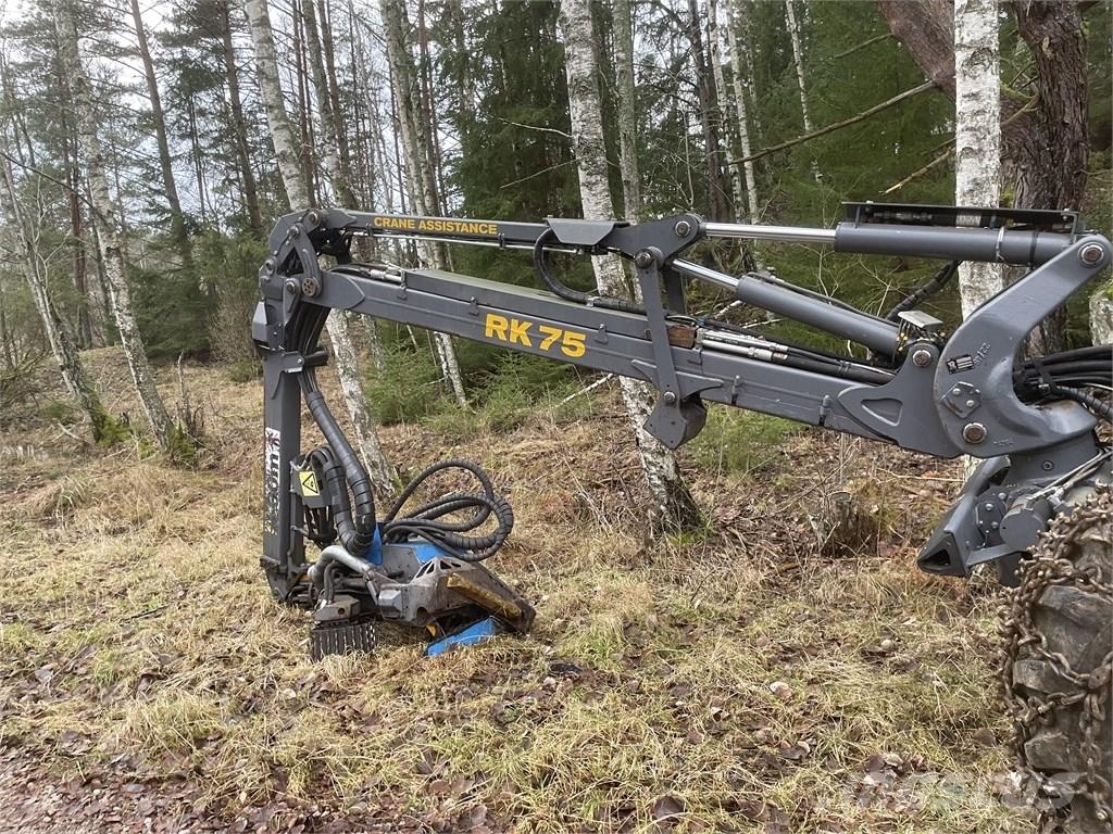 Rottne H8E ハーベスター