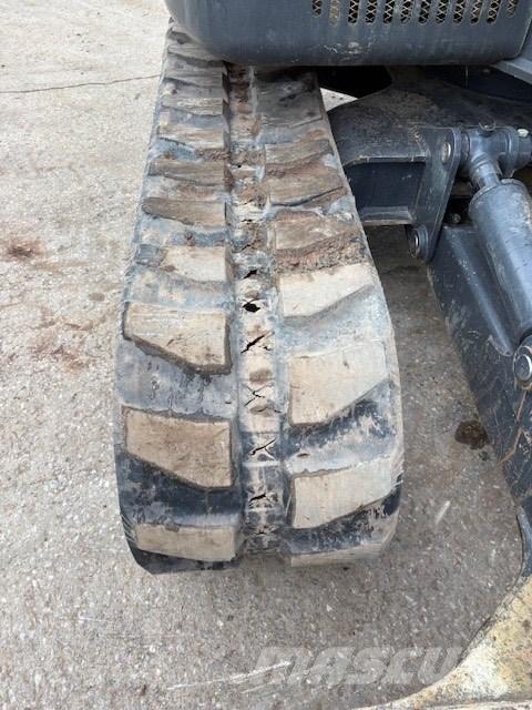 Doosan DX 85 R-3 中型油圧ショベル 7ｔ-12ｔ（ユンボ・パワーショベル・バックホー）