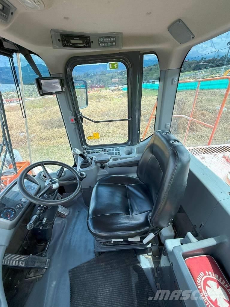 Doosan DL420A ホイールローダー・タイヤショベル