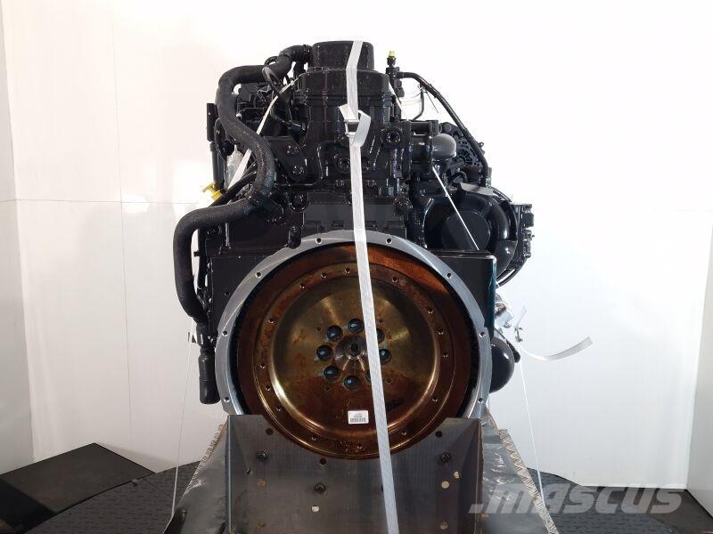 Cummins B6.7 エンジン