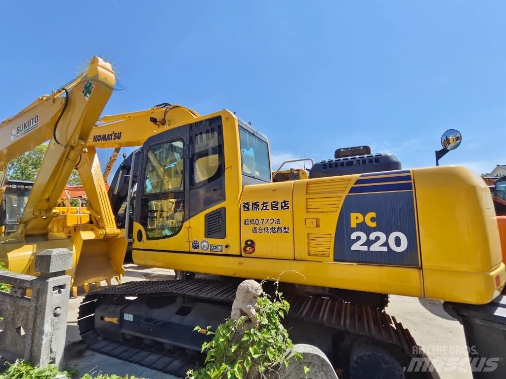 Komatsu PC 220-8 大型油圧ショベル12t以上（パワーショベル・ユンボ）