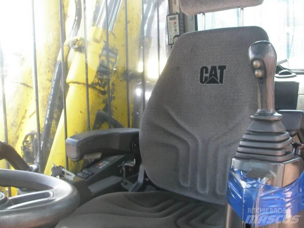 CAT M318F ホイール式油圧ショベル（パワーショベル・ユンボ・バックホー）