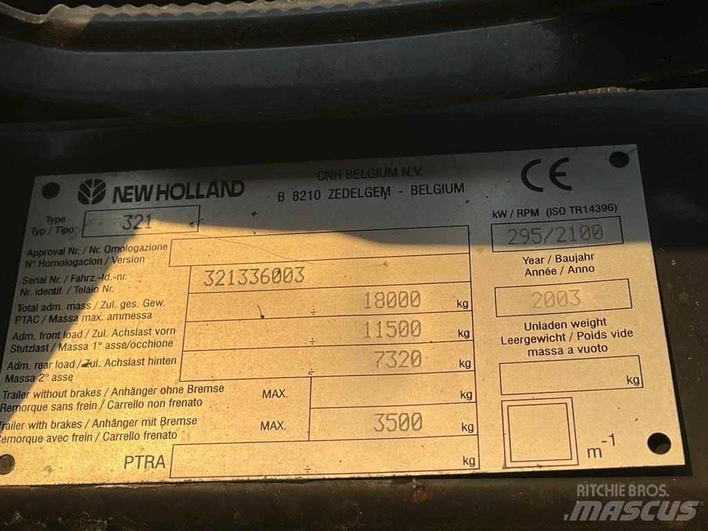 New Holland CX 880 コンバイン