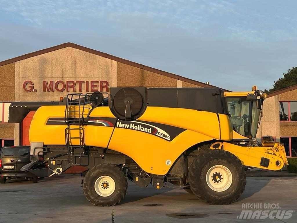 New Holland CX 880 コンバイン