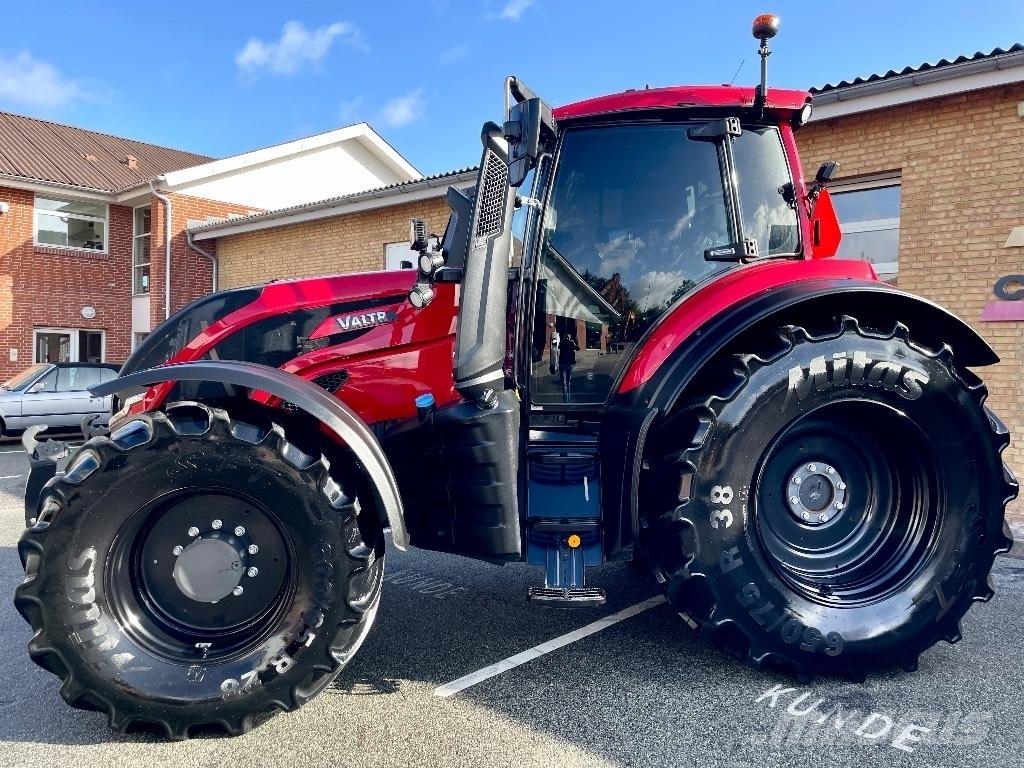 Valtra T235 S トラクター