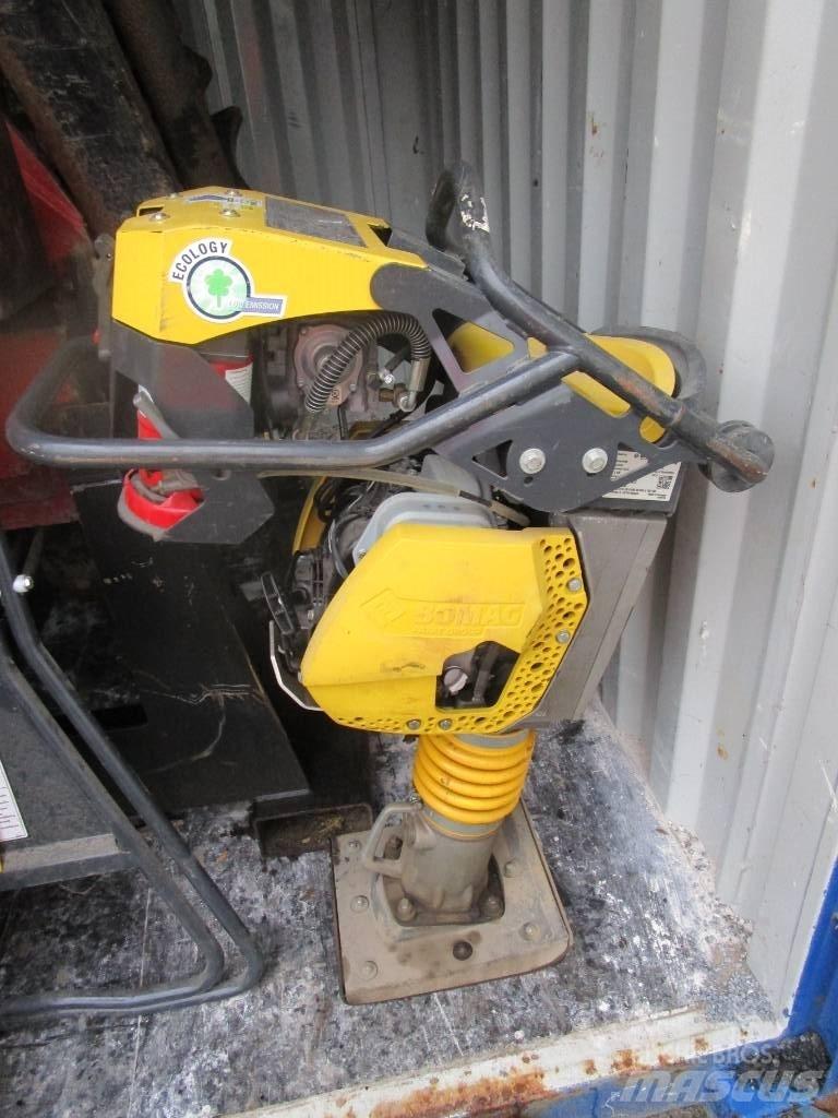 Bomag BT 60 G  65 プレートコンパクター