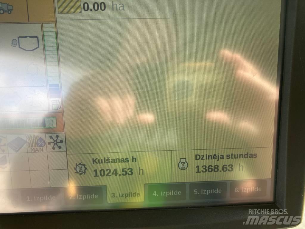 New Holland CX 8070 コンバイン