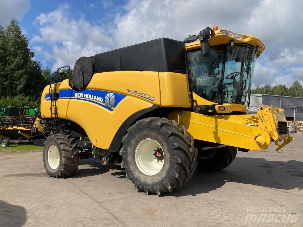 New Holland CX 8070 コンバイン
