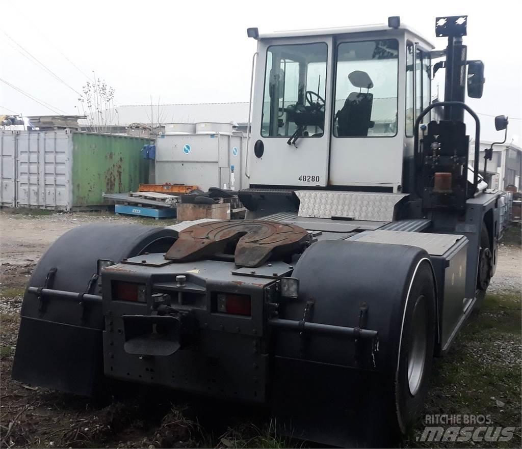  R332-4x4 ターミナルトラクター