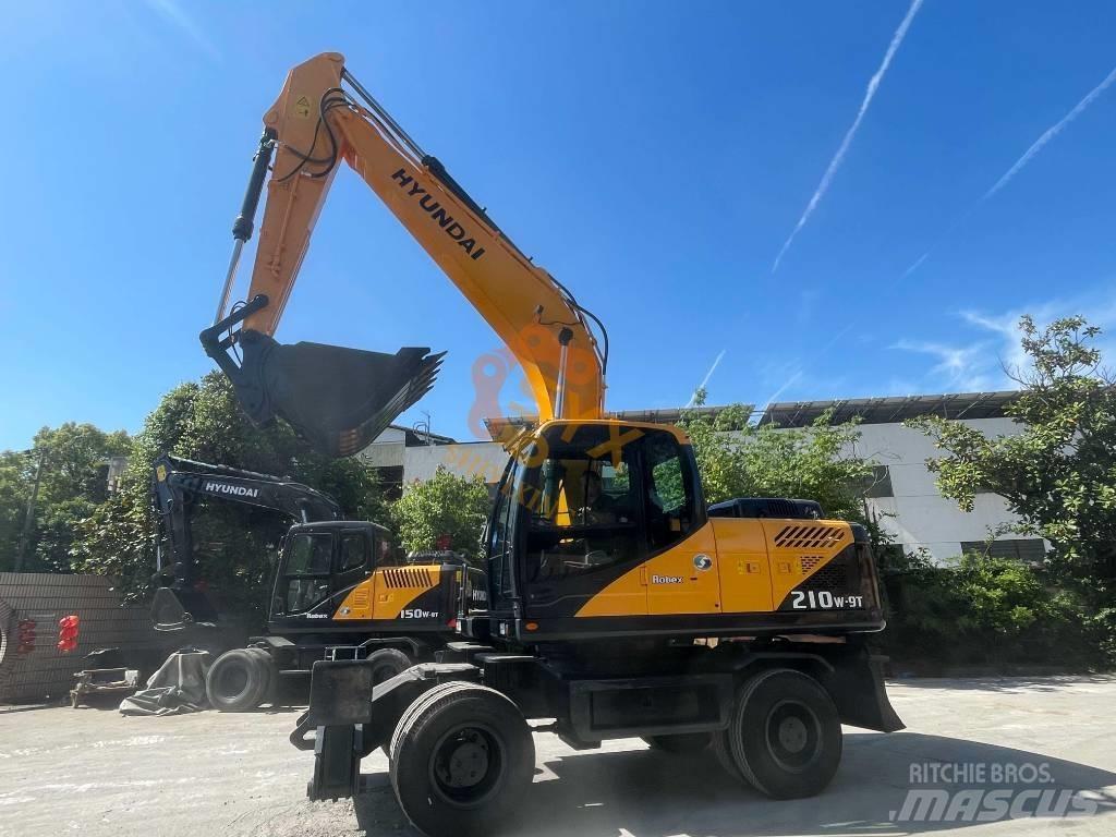 Hyundai R210W ホイール式油圧ショベル（パワーショベル・ユンボ・バックホー）