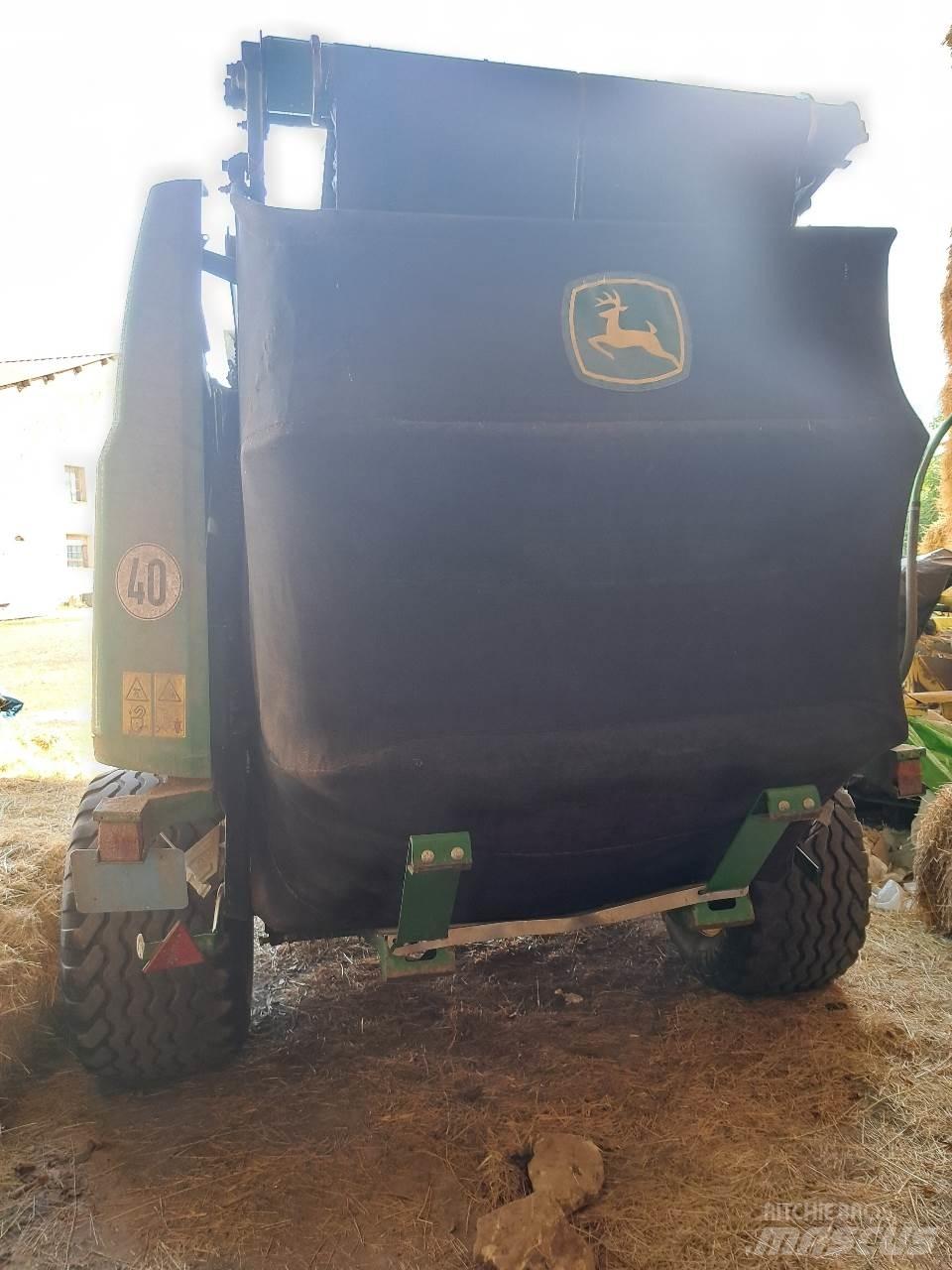 John Deere 990 ラウンドベーラー