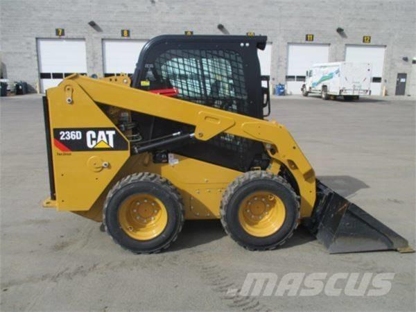 CAT 236 D スキッドステアローダー