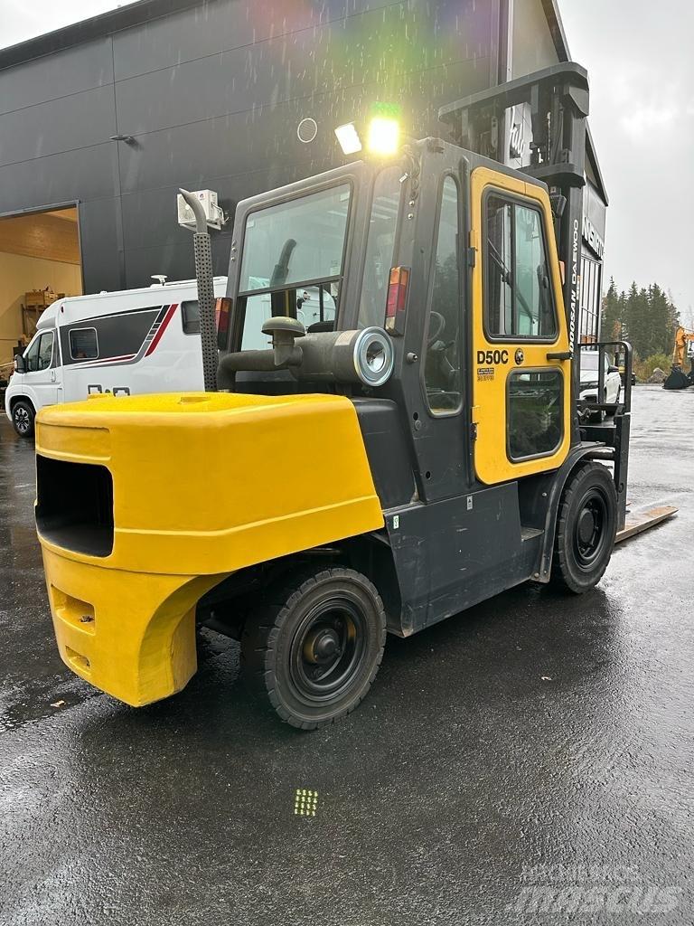 Doosan Daewoo D50-C2 ディーゼル・軽油