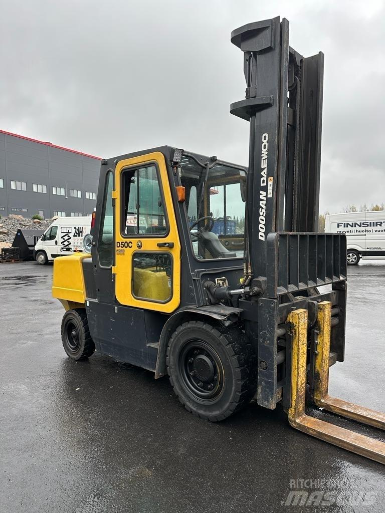 Doosan Daewoo D50-C2 ディーゼル・軽油
