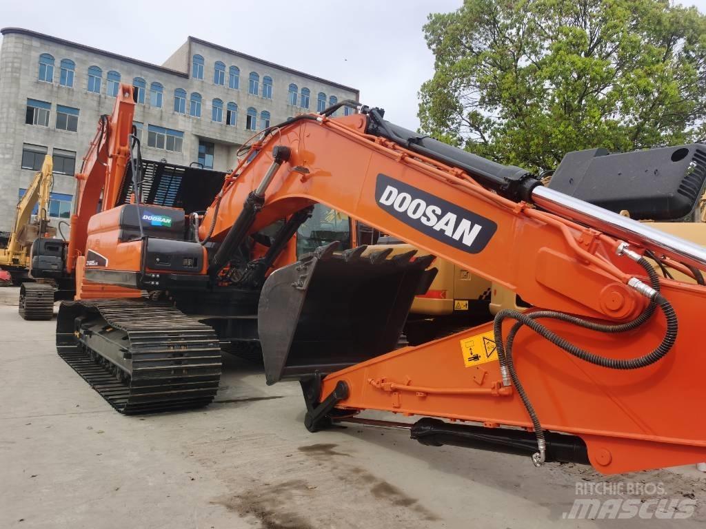 Doosan DX 225LC-9C 大型油圧ショベル12t以上（パワーショベル・ユンボ）