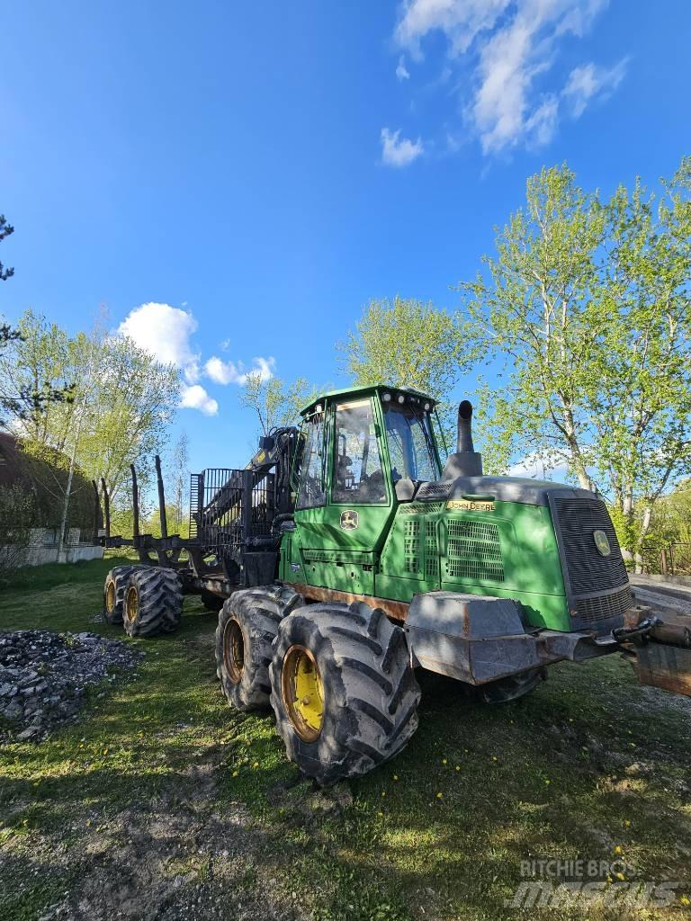 John Deere 1510 G フォワーダー