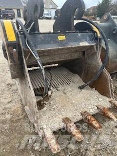  Godet MB BF 120.4 バケットクラッシャー