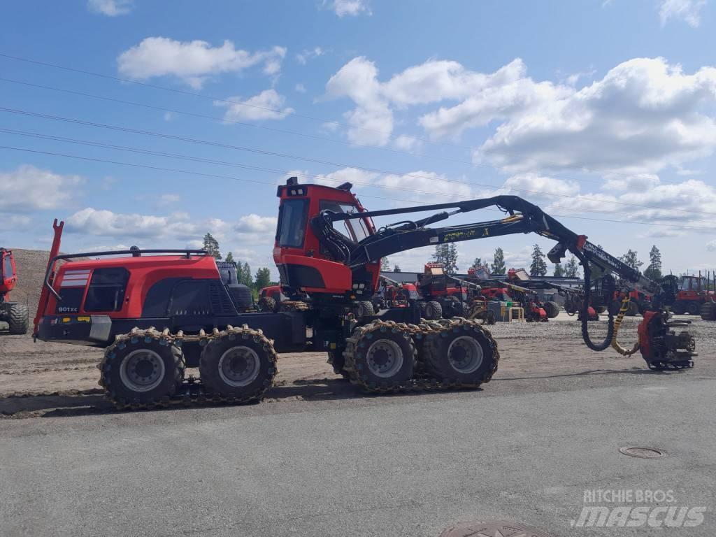 Komatsu 901 XC ハーベスター