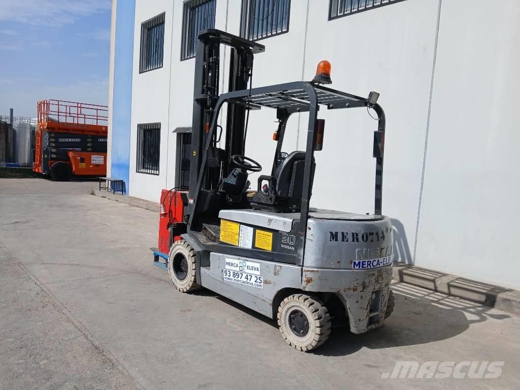 Nissan GQ02 L 30 CU バッテリーフォークリフト