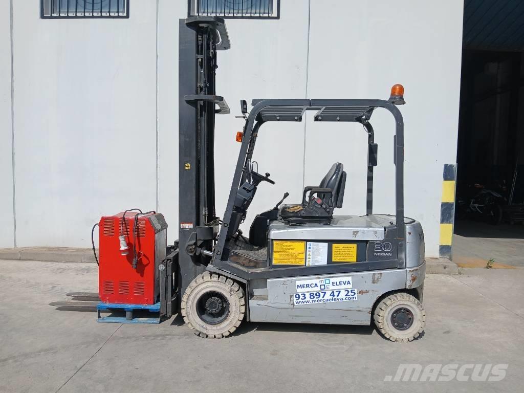 Nissan GQ02 L 30 CU バッテリーフォークリフト