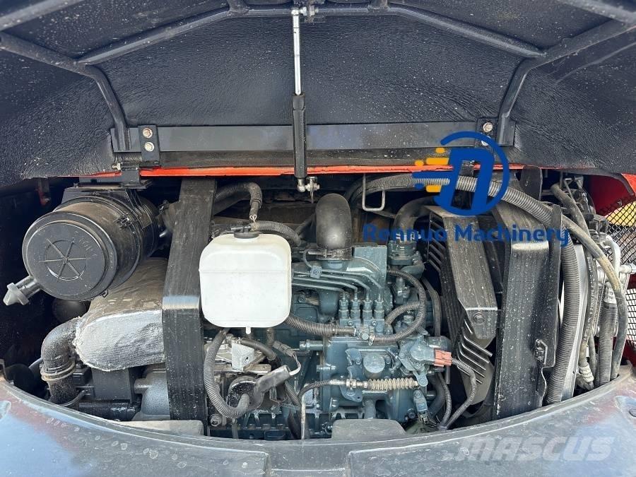 Kubota KX163 ミニ油圧ショベル 7t以下（ミニユンボ・ミニディガー）