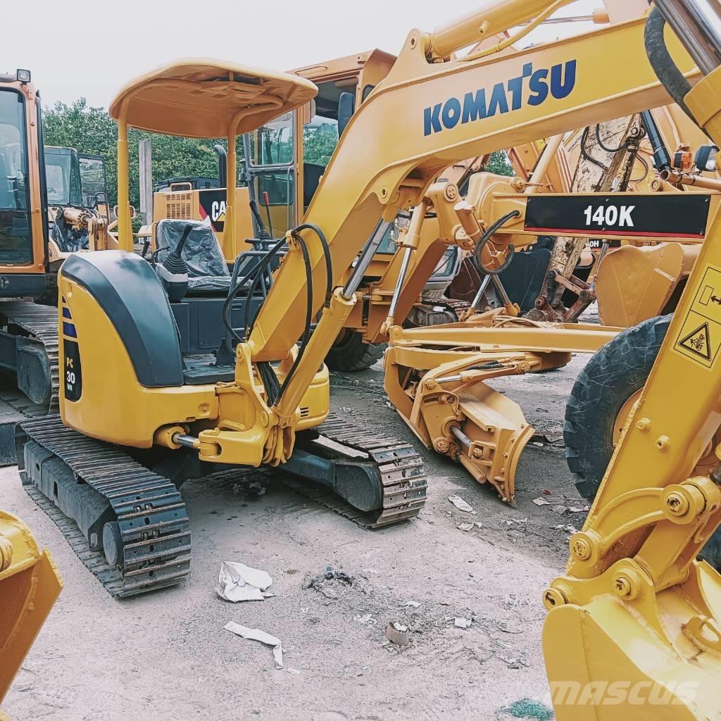 Komatsu PC 30 MR ミニ油圧ショベル 7t以下（ミニユンボ・ミニディガー）