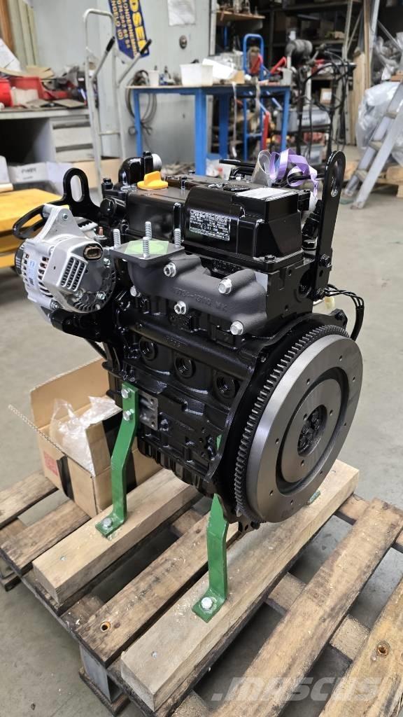 Yanmar 3TNV74 (3TNV70) エンジン