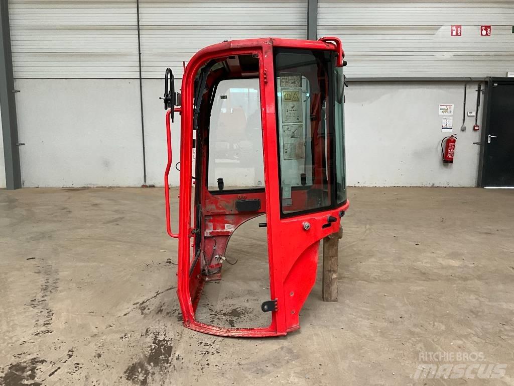 Yanmar Vio 25-6 キャビン及び内装