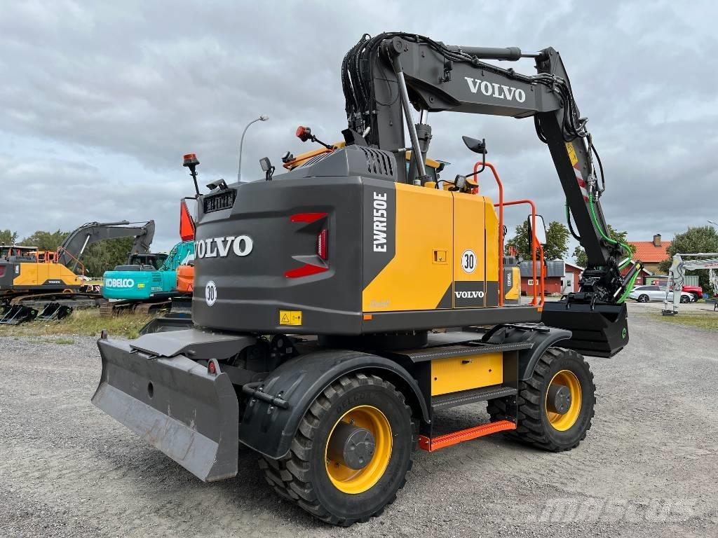 Volvo EWR 150 E ホイール式油圧ショベル（パワーショベル・ユンボ・バックホー）