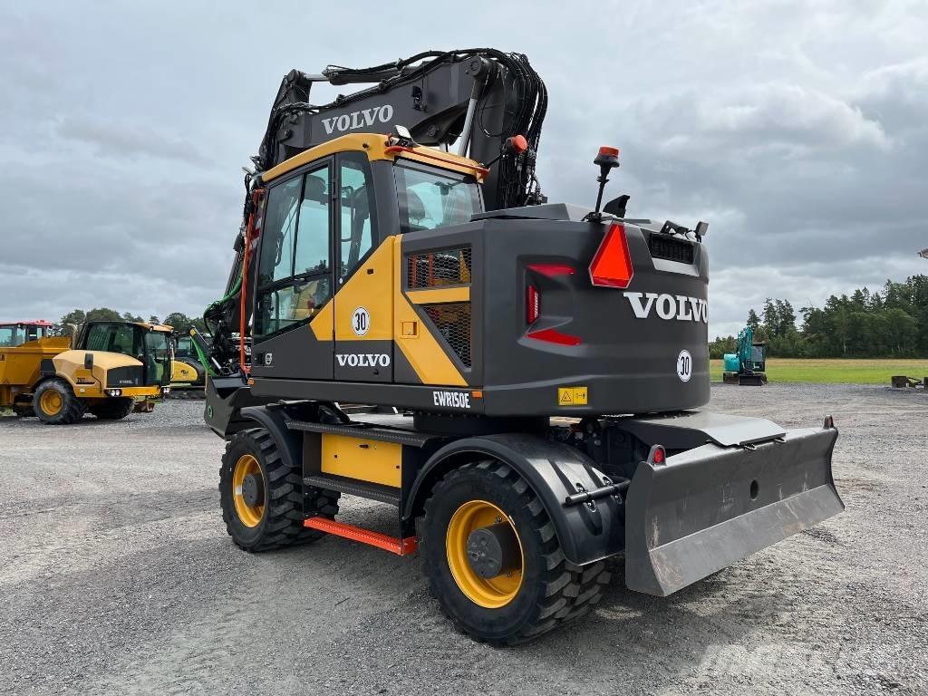 Volvo EWR 150 E ホイール式油圧ショベル（パワーショベル・ユンボ・バックホー）