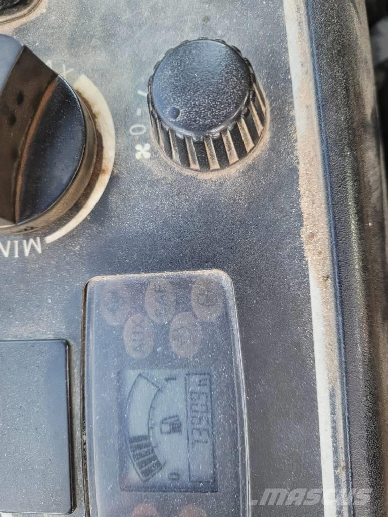 JCB 8050 RTS ミニ油圧ショベル 7t以下（ミニユンボ・ミニディガー）