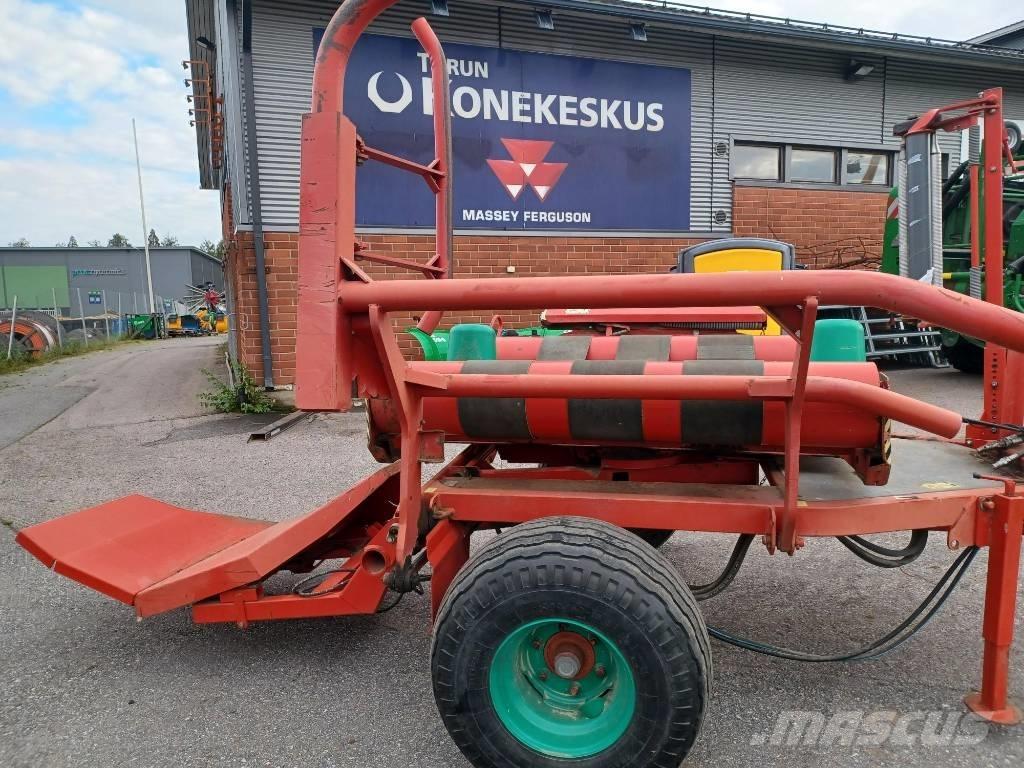 Kverneland 7517 ラッピングマシーン