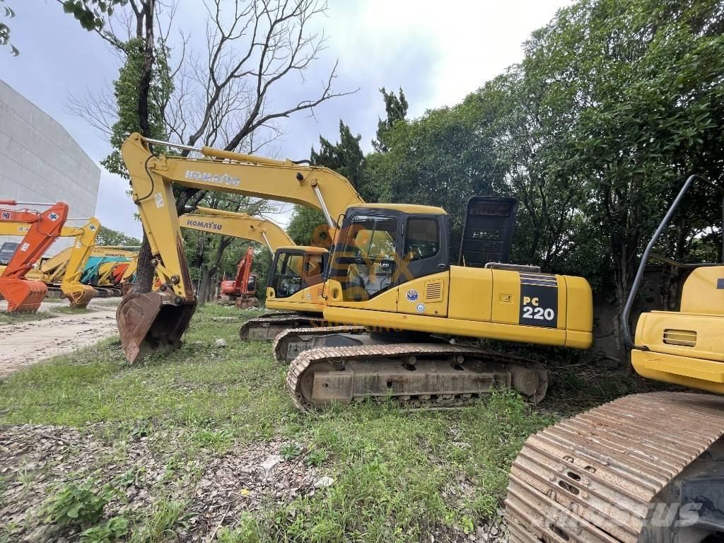 Komatsu PC 220-7 大型油圧ショベル12t以上（パワーショベル・ユンボ）