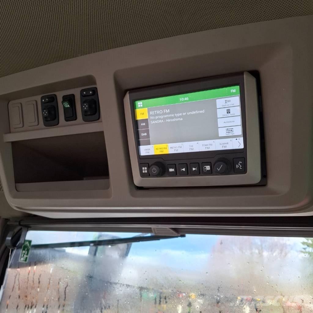 John Deere 8R410 トラクター