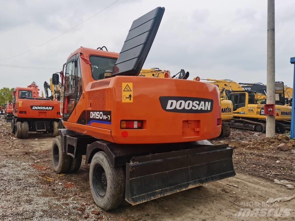 Doosan DH 150 W-7 ホイール式油圧ショベル（パワーショベル・ユンボ・バックホー）