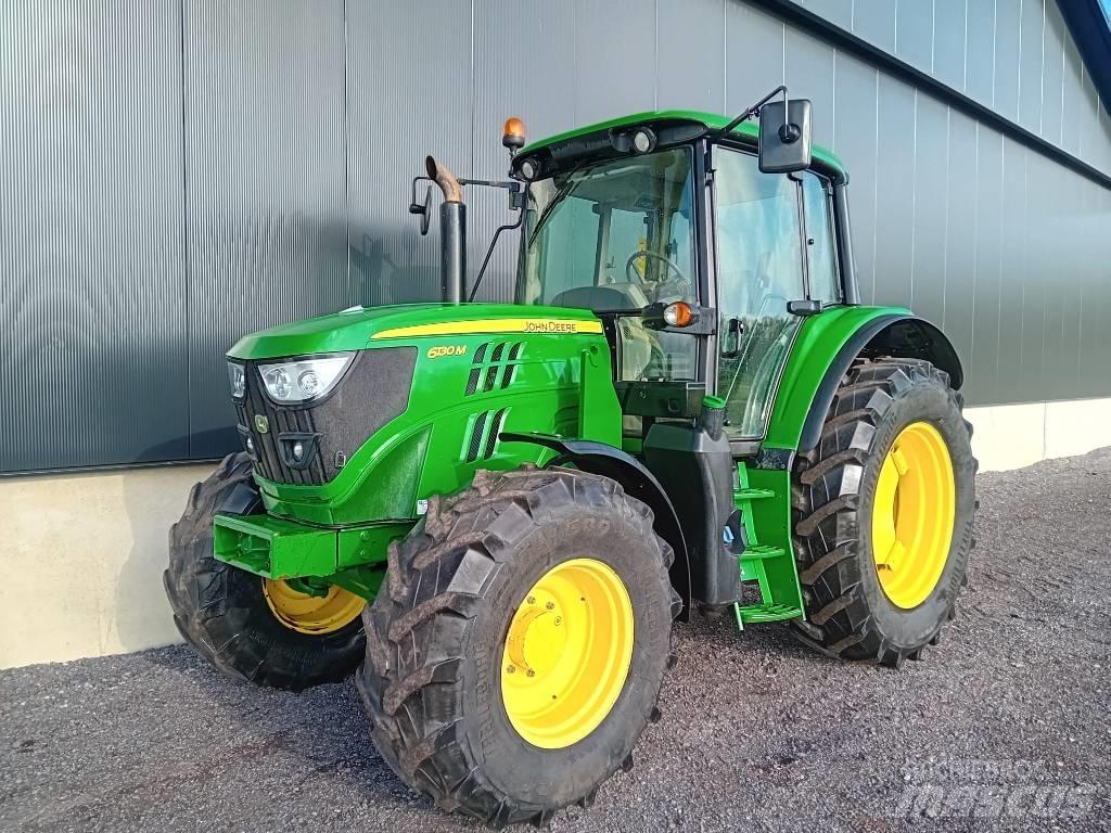 John Deere 6130 M トラクター