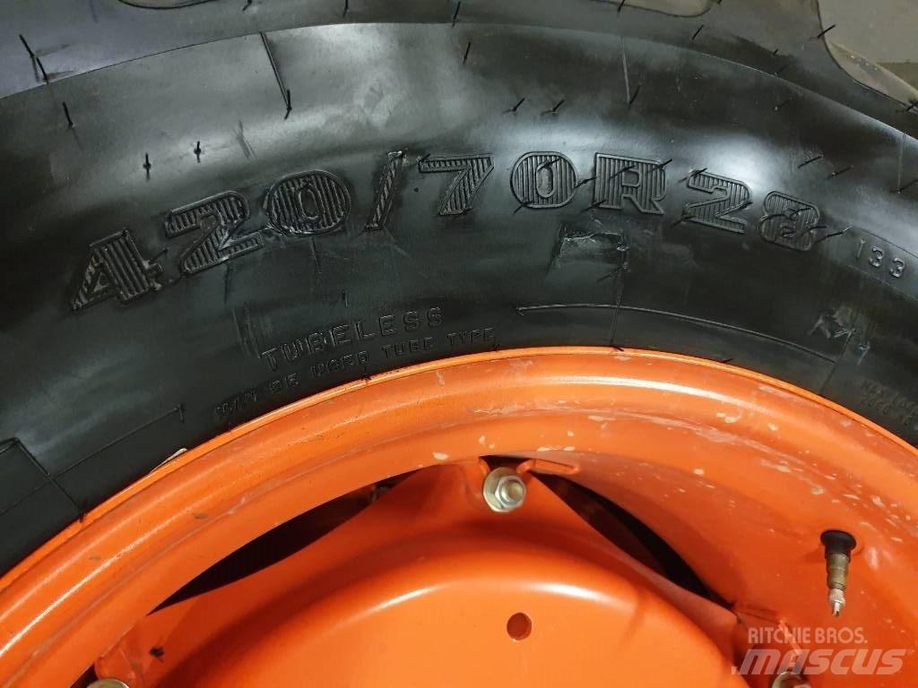 Kubota Hjul その他トラクターアクセサリー・アタッチメント